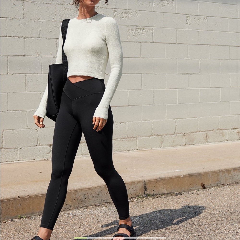 Offline by Aerie Real Me High Waisted Crossover Legging